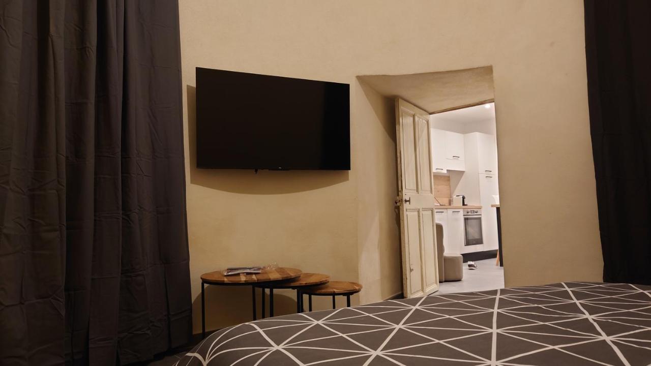Appartement De La Tour Connaux Extérieur photo