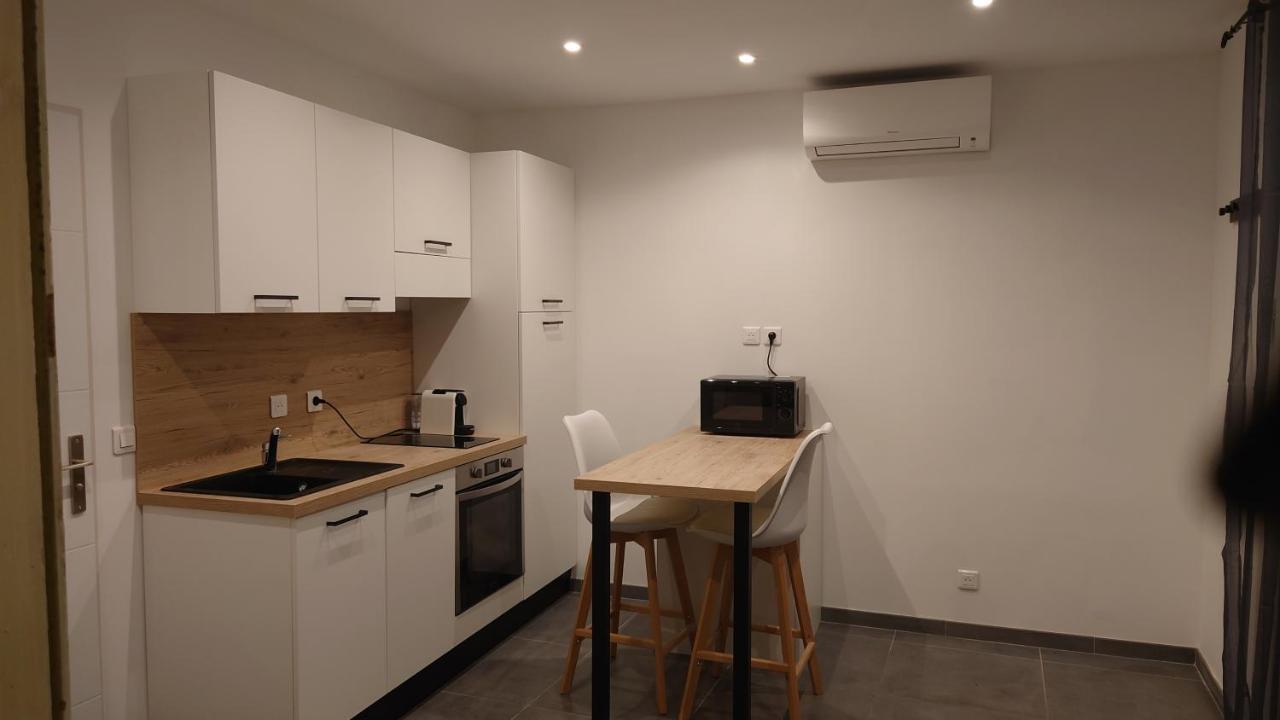 Appartement De La Tour Connaux Extérieur photo